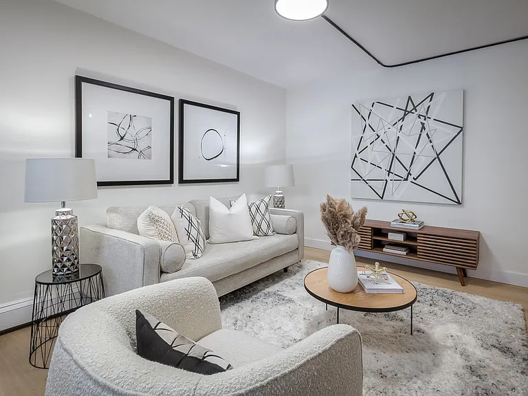 420 Eglinton Ave E #405 — Photo 5
