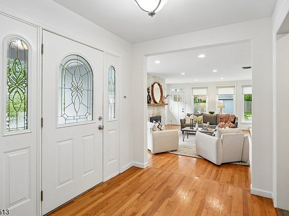 2nd image of 15 Lessing Road