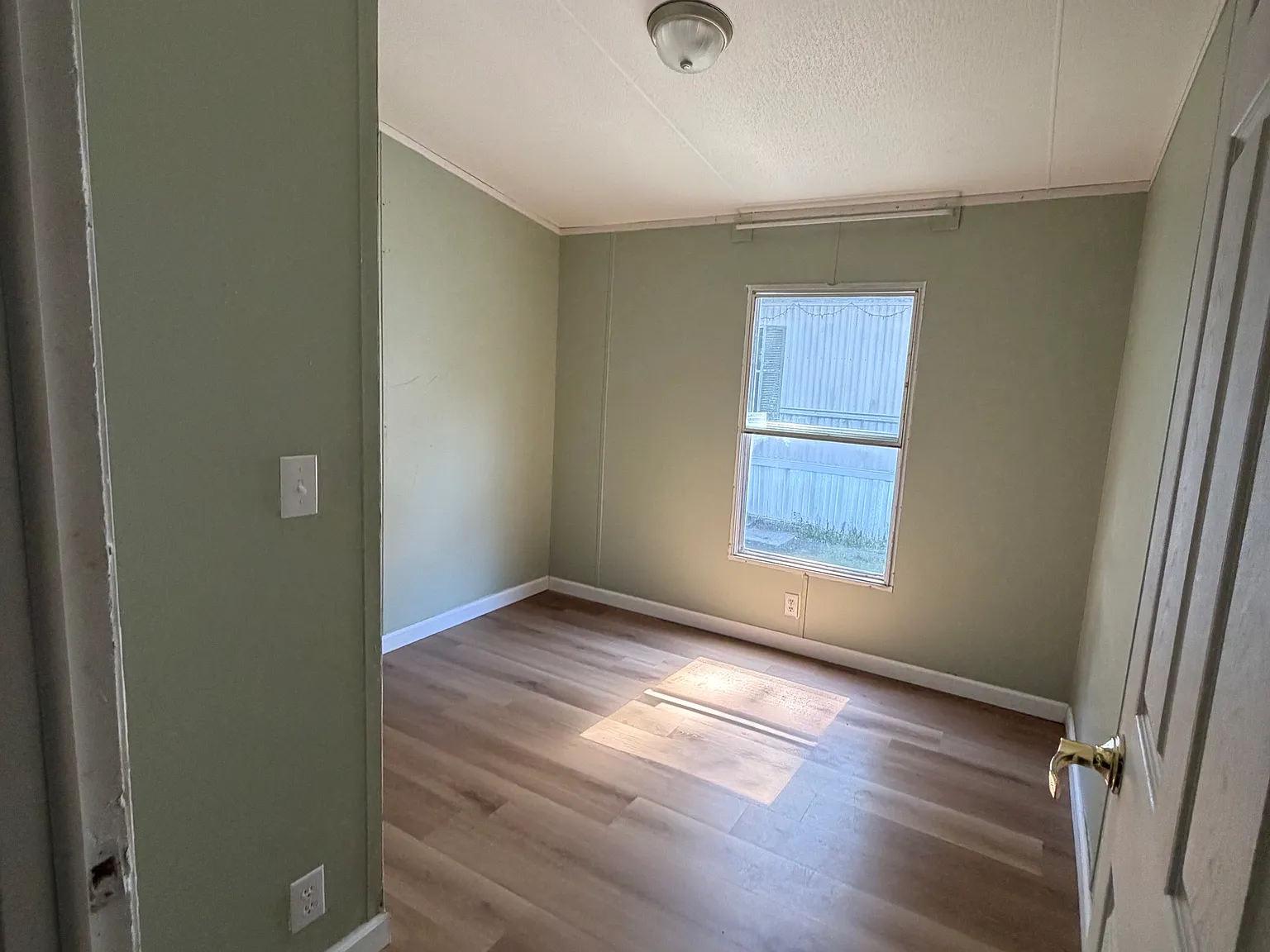 3 bed, $850 — Photo 3