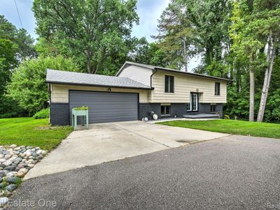 3956 S Sashabaw Rd, Clarkston, MI, 48348