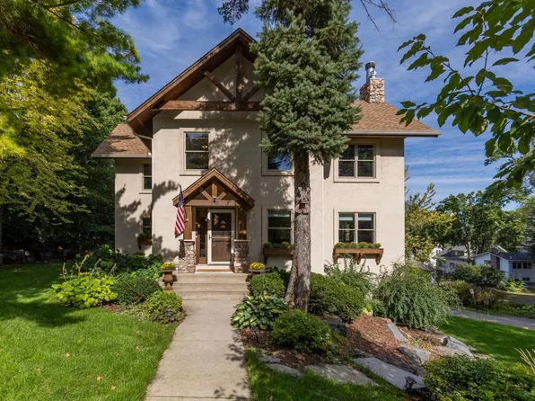 126 Courtland St, Excelsior, MN 55331