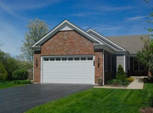 4308 Weatherstone Rd, Crystal Lake, IL 60014