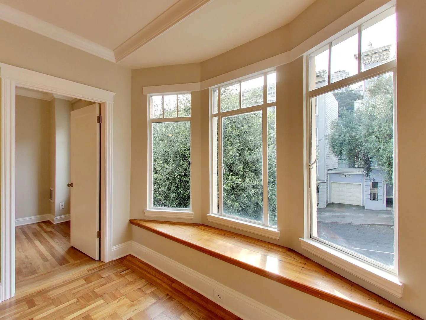 1850 Sacramento Street — Photo 4