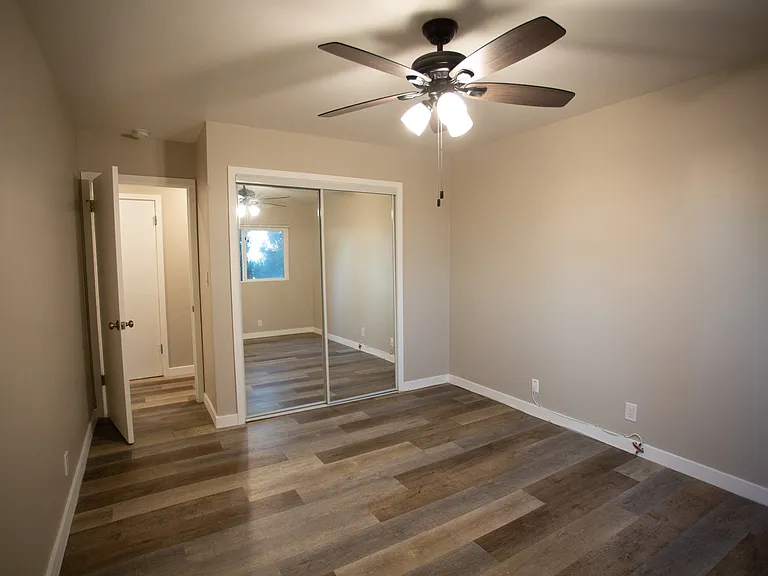 Michigan Apartments — Photo 10