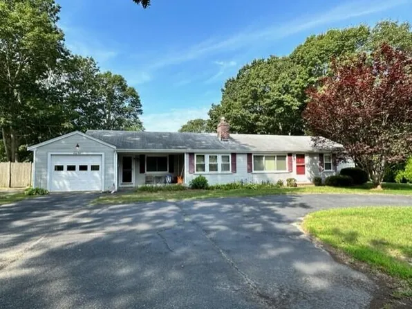61 Lakefield Road, South Yarmouth, MA 02664
