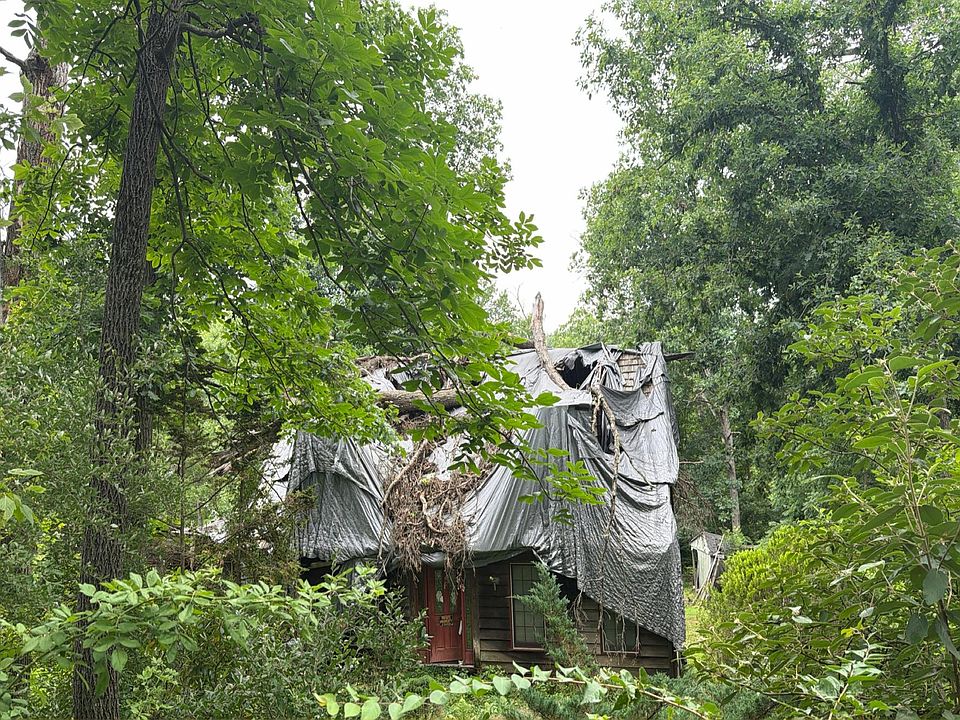 1st image of 4528 York St #1
