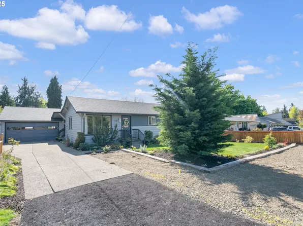 128 Canemah Rd, Oregon City, OR 97045