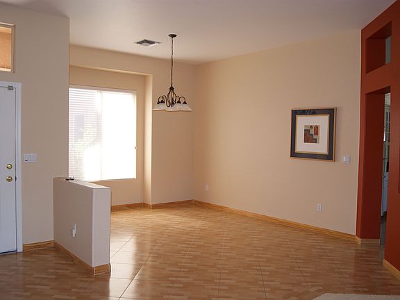3rd image of 2905 Vista Butte Dr