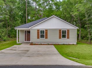 18 Ted Lott Ln, Crawfordville, FL 32327