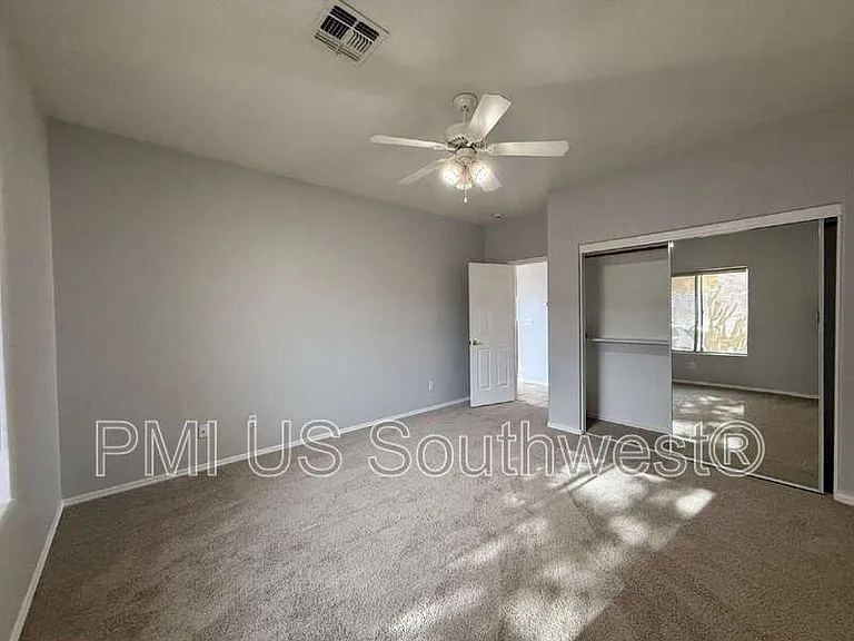 2917 Desert Vista Dr — Photo 26