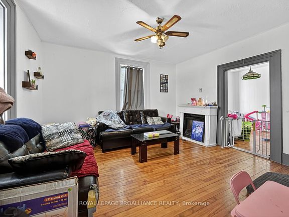 5th image of 675 Zaire St