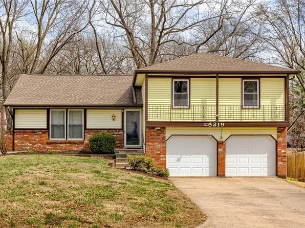 5219 N Virginia Ave, Kansas City, MO 64118