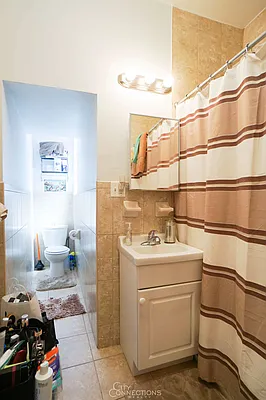 Rented by City Connections Realty | media 11