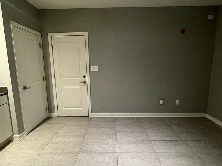 531 Budd St #B1 — Photo 8