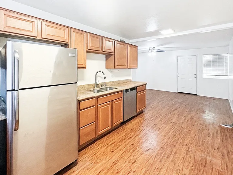 2417 E Campbell Ave #2A — Photo 5
