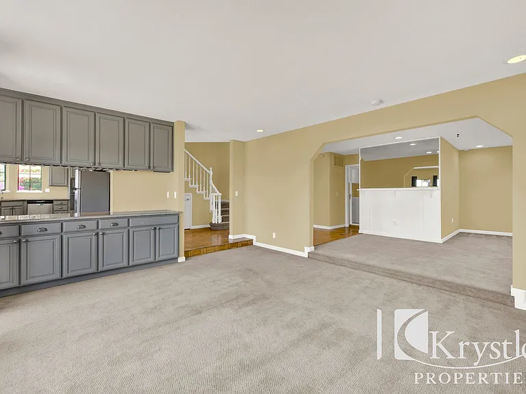 152 Chesapeake Dr — Photo 17