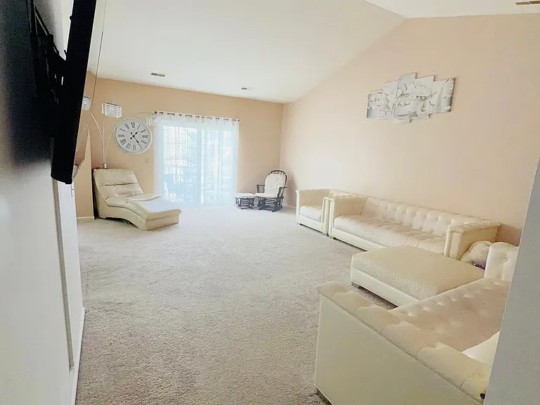 40490 Bay Harbor Ln — Photo 1