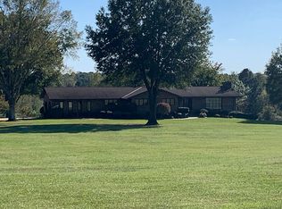 115 Flatwood Rd, Hodges, SC 29653