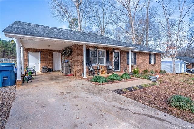 1st image of 106 Hardwick Dr