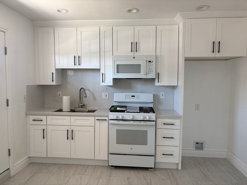1st image of 857 S Idyllwild Ave #2
