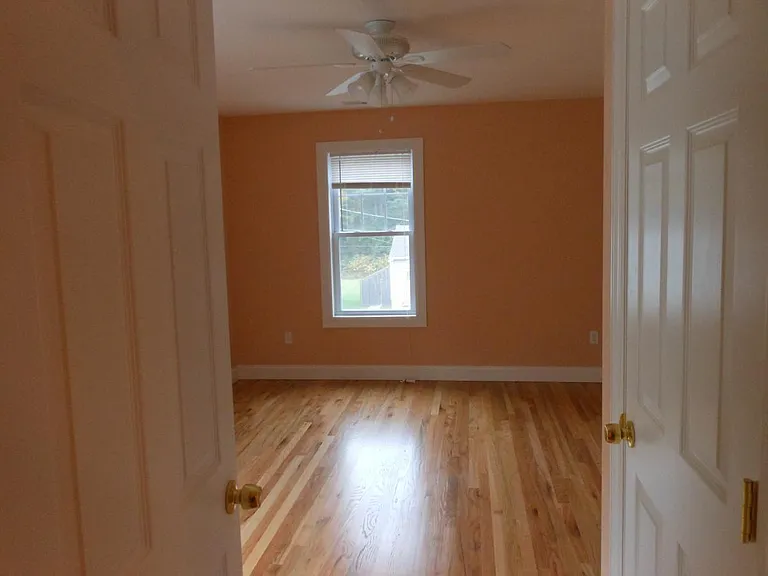 42 Ferris Ave — Photo 6