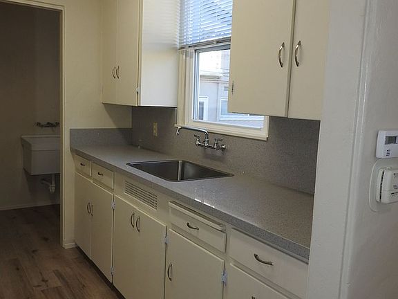 2nd image of 4942-52 Santa Cruz Ave #4952