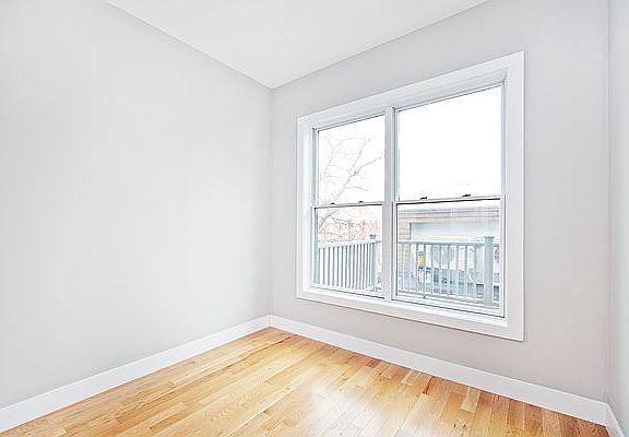 4th image of 215 Butler St #1