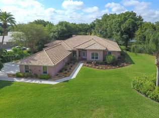 8477 Turnberry Cir, Sarasota, FL 34241
