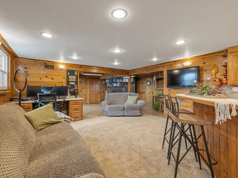 525 Mesa St — Photo 36