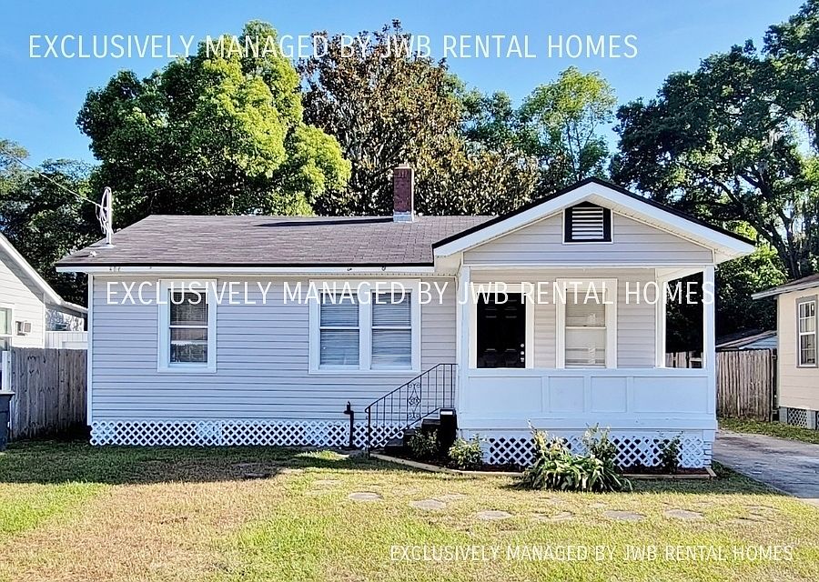 1st image of 245 E 48th St