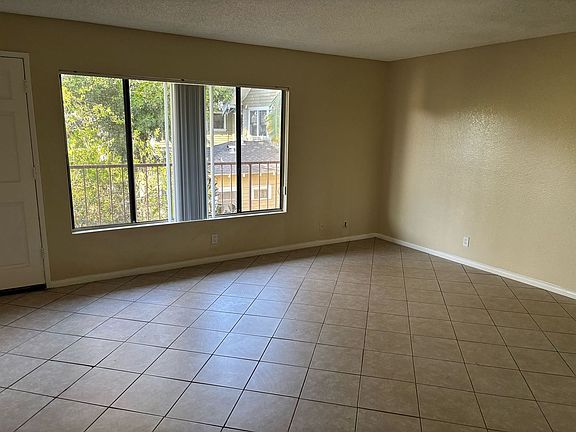 5th image of 837 Olive Ave APT 103
