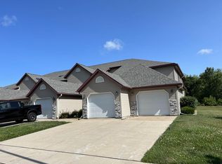 433 Eberlein Ct #4, Mauston, WI 53948