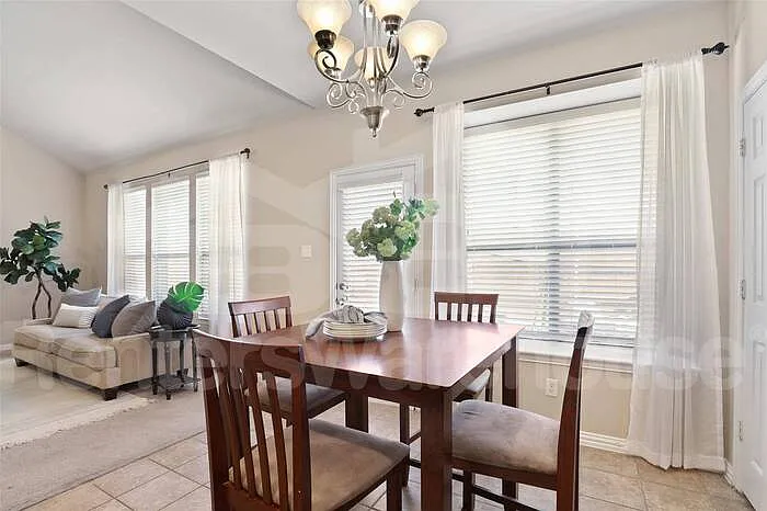 3612 Vienna St — Photo 3