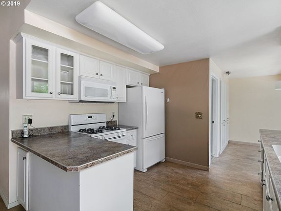 3rd image of 12400 SE 15th St