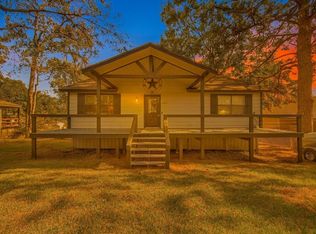 617 Gov Wood Dr, Pointblank, TX 77364