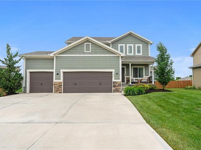 100 SW Ayden Ln, Blue Springs, MO, 64064