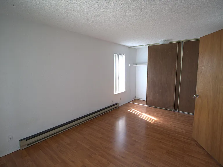 5018 11th Ave NE #A — Photo 17