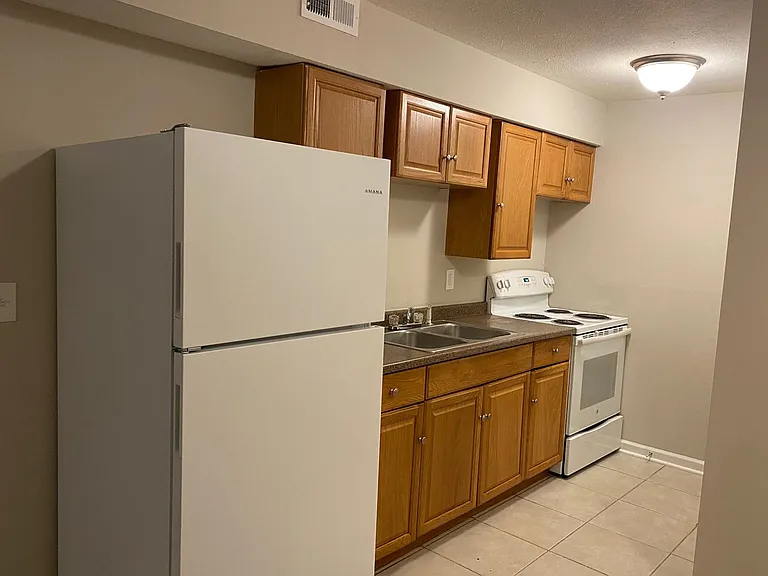 4540 W Bellview Dr — Photo 4