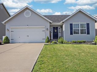 511 Wycombe Dr, O'Fallon, MO 63366