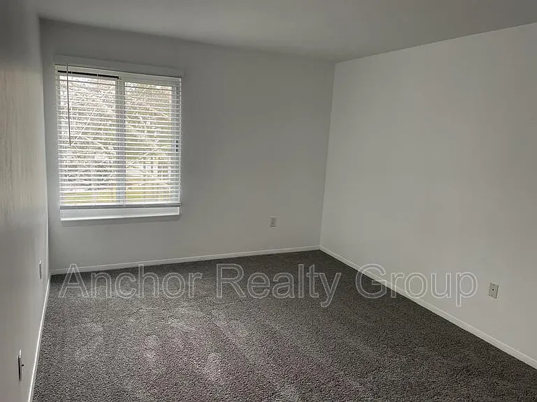1009 Autumn Woods Ln #111 — Photo 5