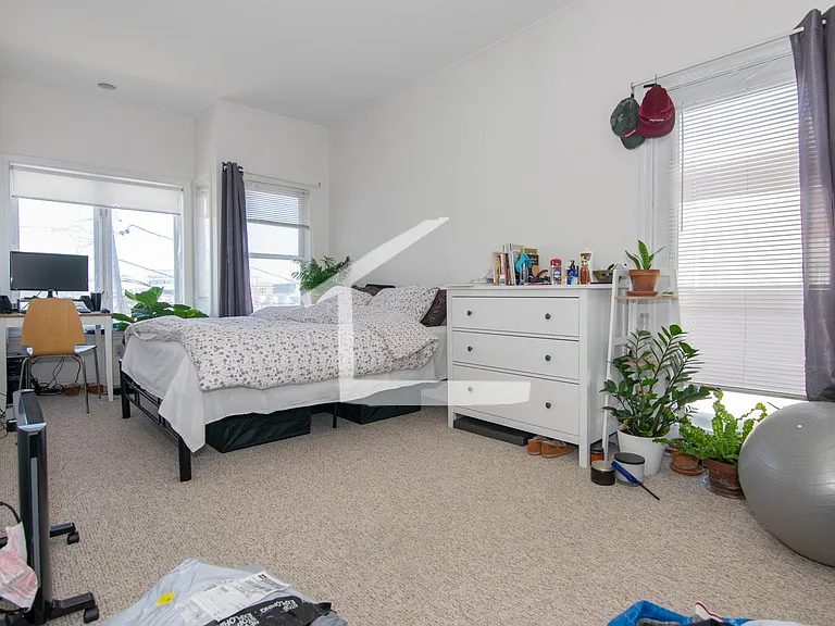 8-10 Glencoe St #2 — Photo 6