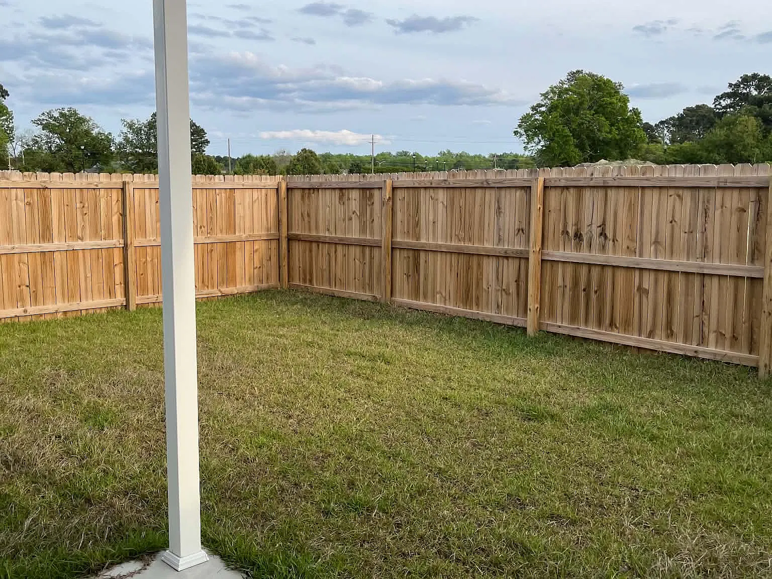 3 bed, 2079 sqft, $2,200 — Photo 4
