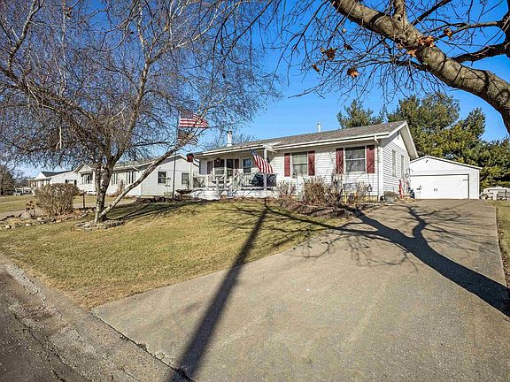 5th image of 124 Normandy Dr