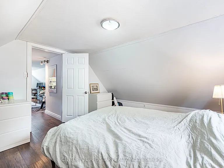 144 Bold St #UPPER — Photo 44