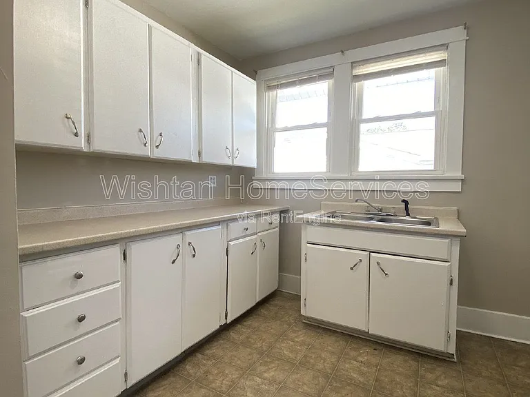 522 W Murray St — Photo 3