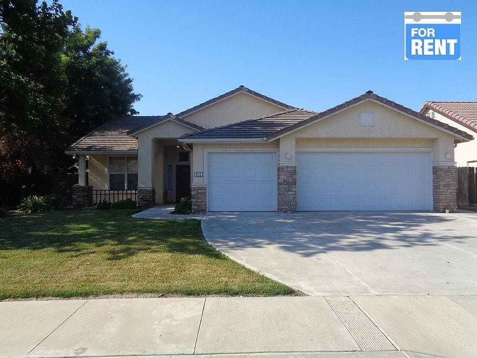 1st image of 843 E Willow Cir
