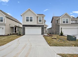 8712 SW Brickell Dr, Blue Springs, MO 64064