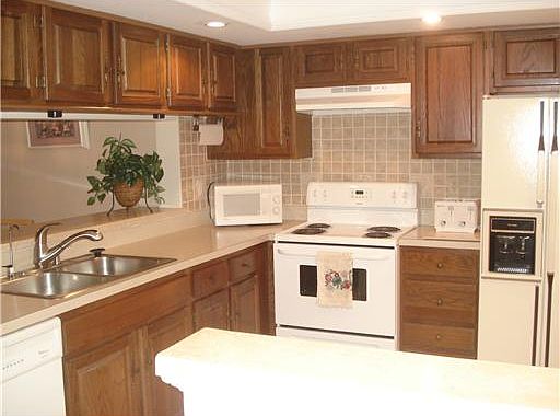 4th image of 2593 Countryside Blvd #7108
