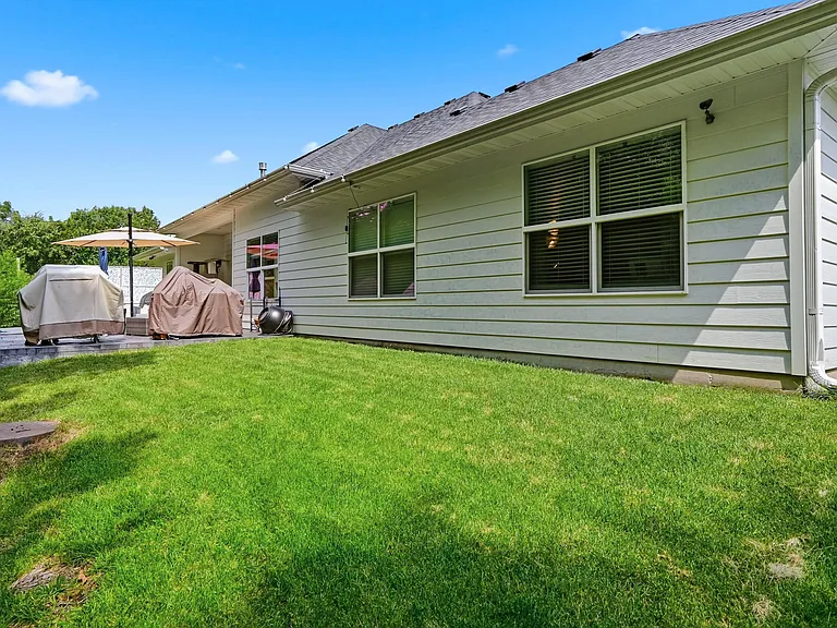 2404 Baxley Dr — Photo 43