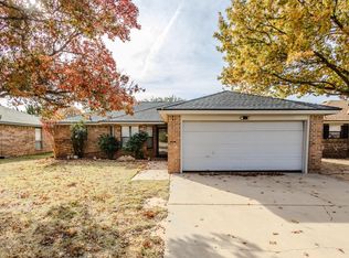 5915 71st St, Lubbock, TX 79424